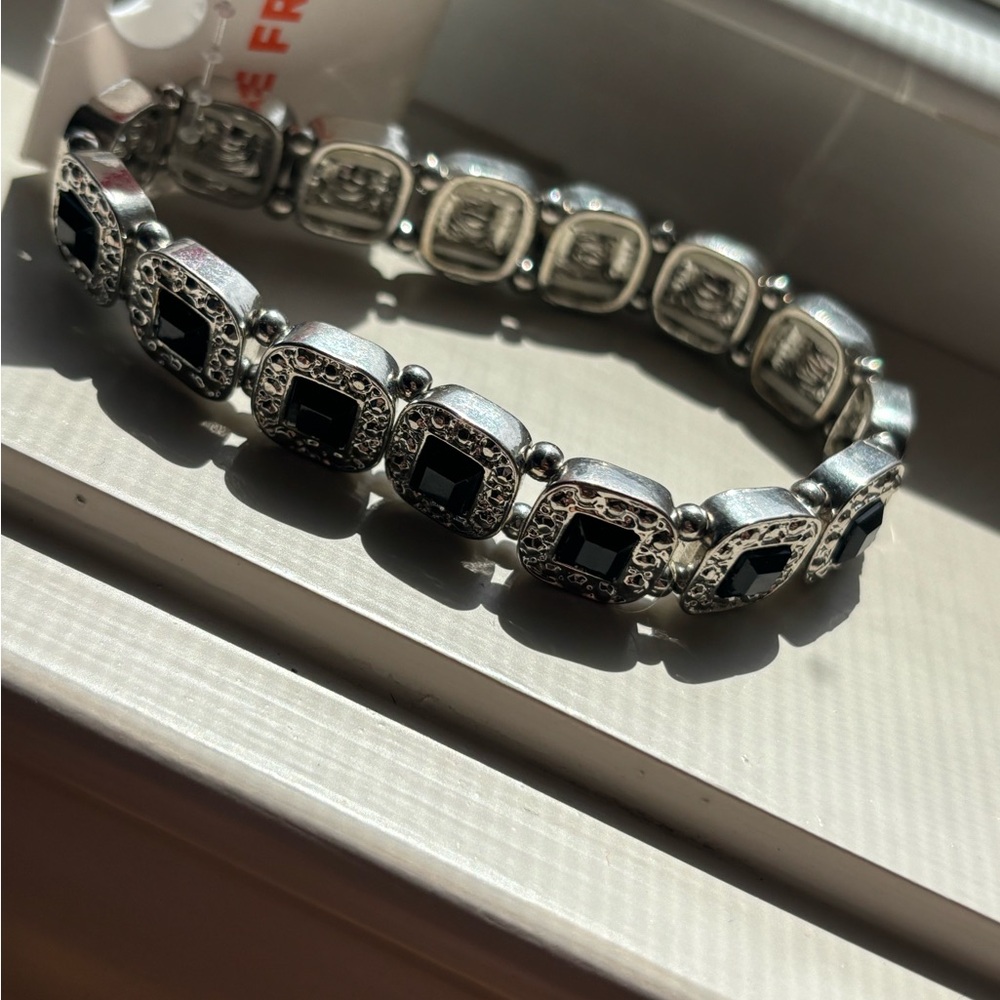 Jewelry bundle - Picture 3 of 3